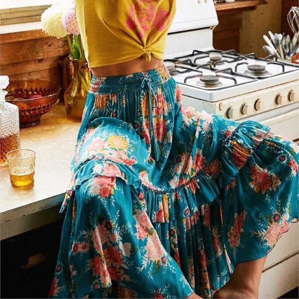 ISO ? SPELL + THE GYPSY . JAGGER SKIRT . L or XL - Picture 2 of 7